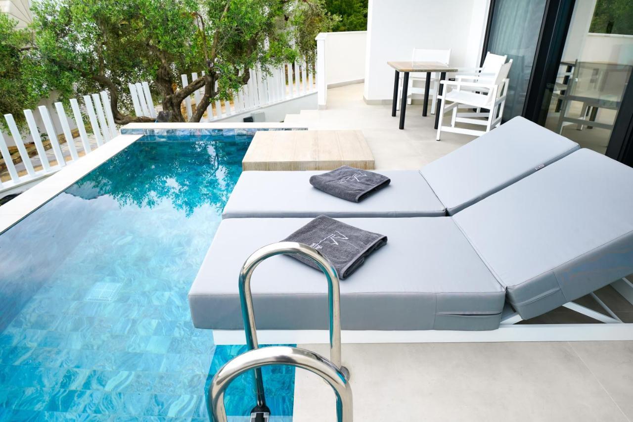 Mythodea Prive Luxury Suites Chrysi Ammoudia Extérieur photo