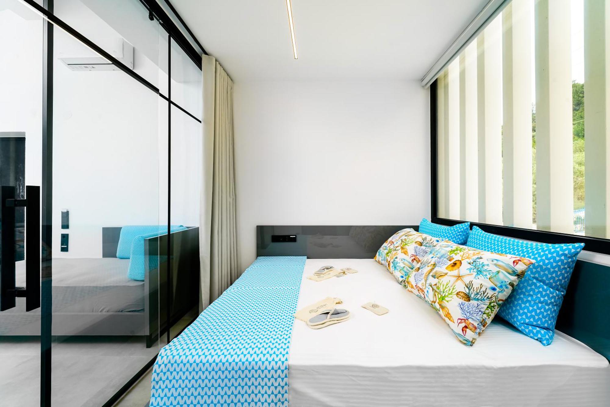 Mythodea Prive Luxury Suites Chrysi Ammoudia Extérieur photo