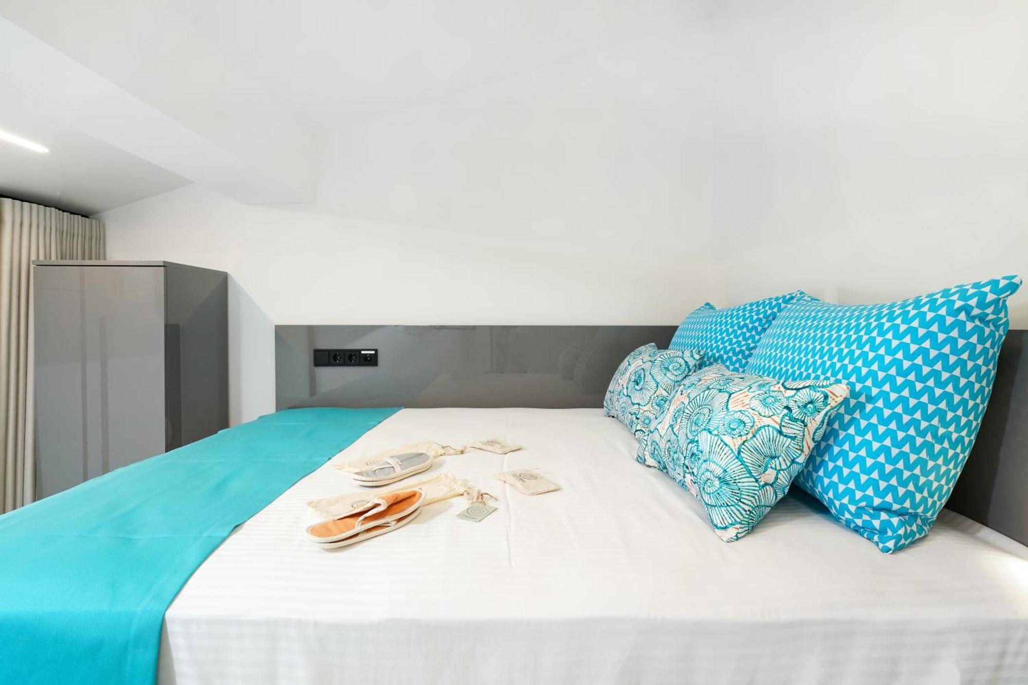 Mythodea Prive Luxury Suites Chrysi Ammoudia Extérieur photo