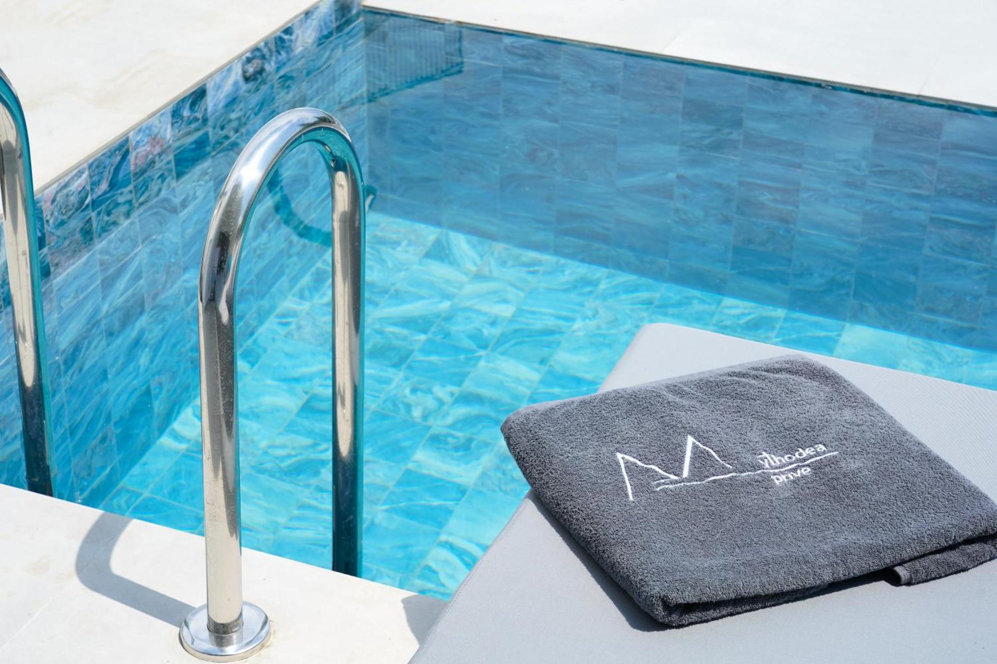 Mythodea Prive Luxury Suites Chrysi Ammoudia Extérieur photo