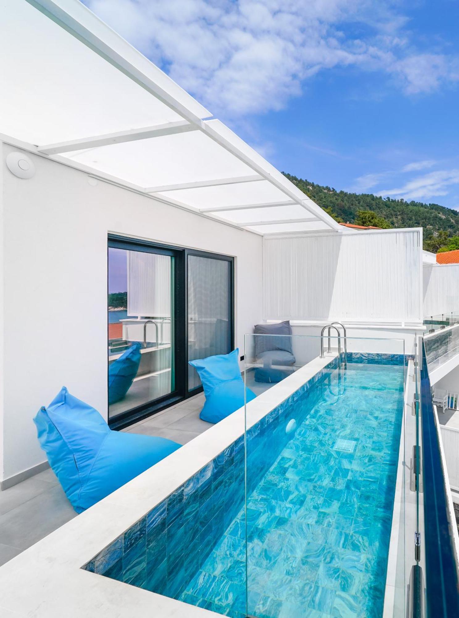 Mythodea Prive Luxury Suites Chrysi Ammoudia Extérieur photo