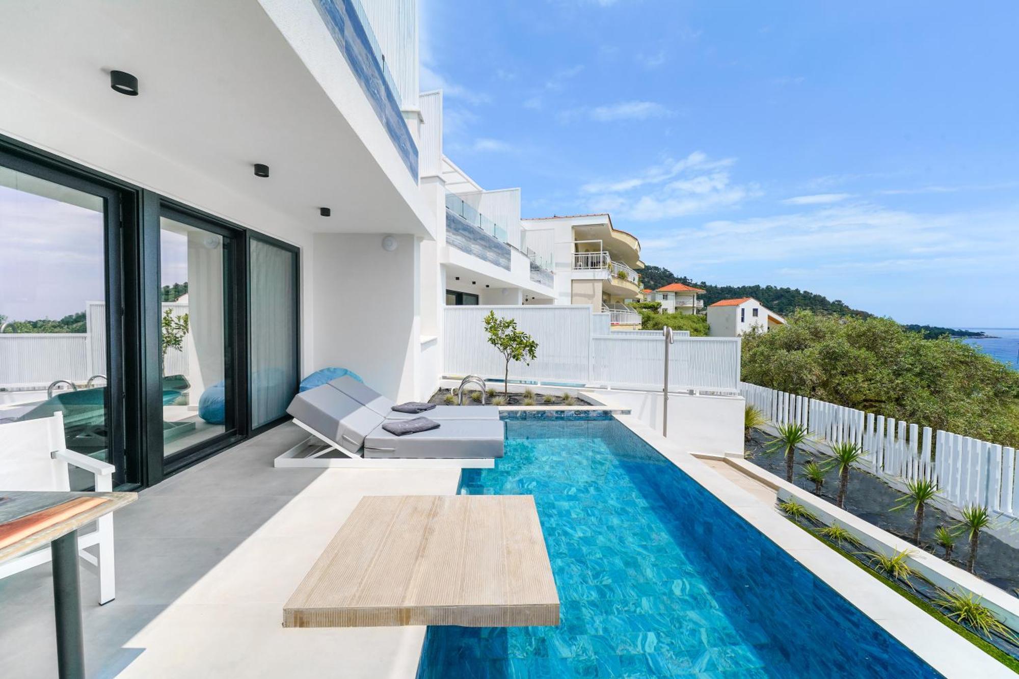 Mythodea Prive Luxury Suites Chrysi Ammoudia Extérieur photo